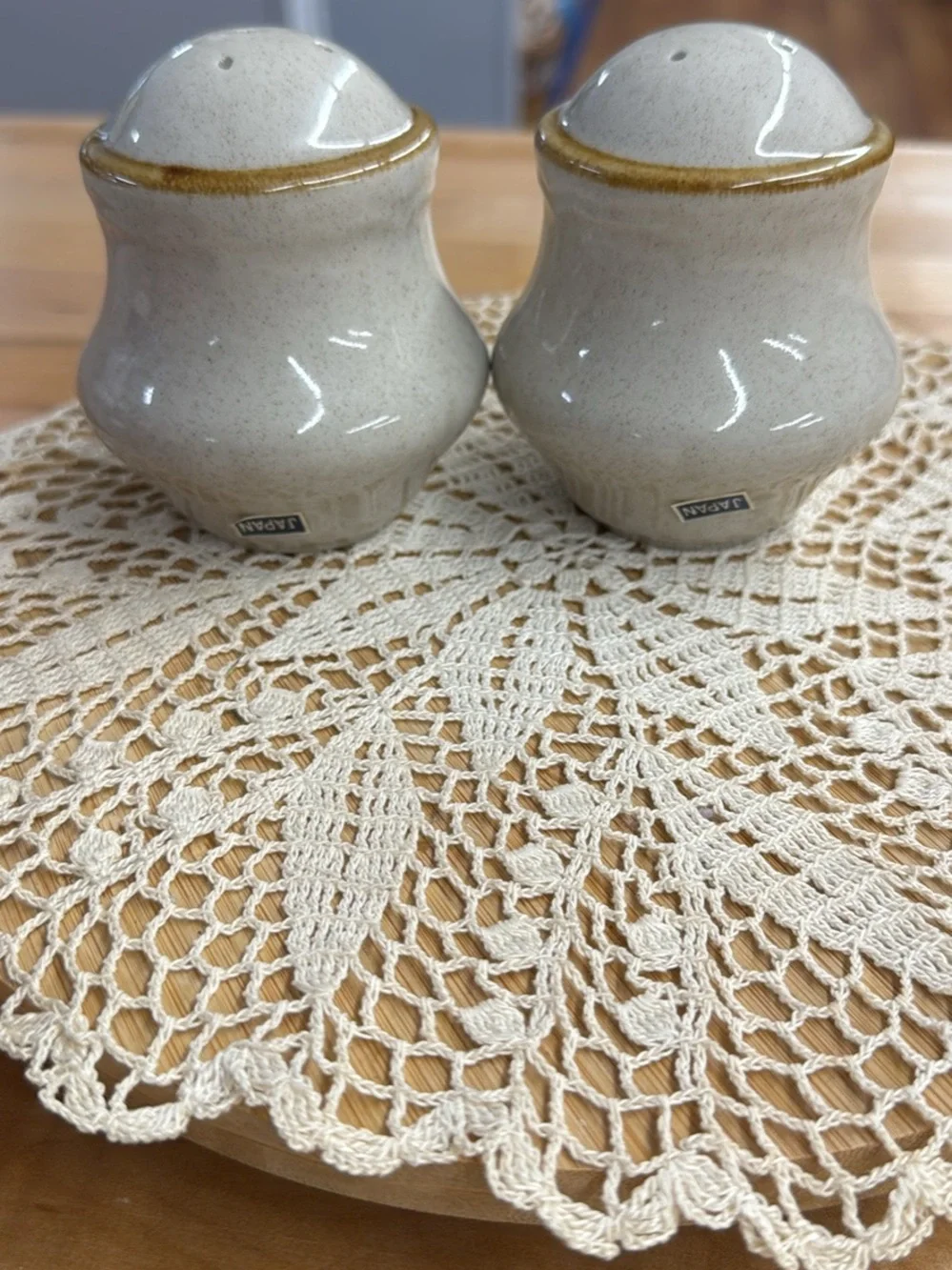 Vintage NIB “The Classics” Hand Painted Stoneware Salt & Pepper Set By Hearthsid